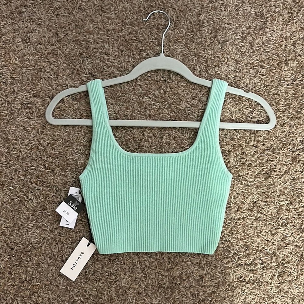Aritzia Crop Top